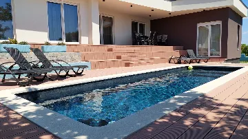 Contemporary Family Villa with Pool in Pula