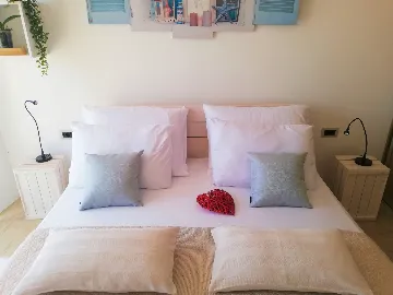 Contemporary Family Villa with Pool in Pula