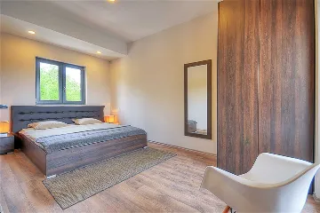 Modern Family Villa with Pool in Višnjan