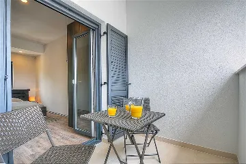 Modern Family Villa with Pool in Višnjan