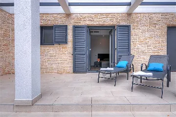 Modern Family Villa with Pool in Višnjan