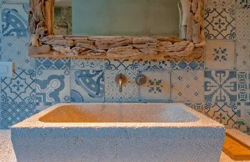 Four Bedroom Seaside Villa with Infinity Pool Selca