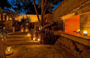 Four Bedroom Seaside Villa with Infinity Pool Selca