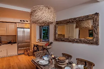 Four Bedroom Seaside Villa with Infinity Pool Selca