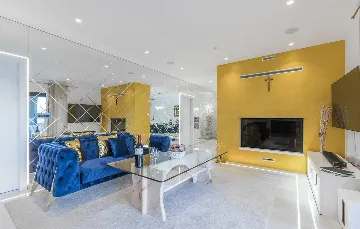 Modern 5-Bedroom Villa with Pool in Kaštelir