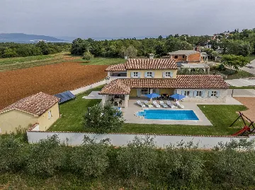 Family Villa with Pool in Krnica Countryside