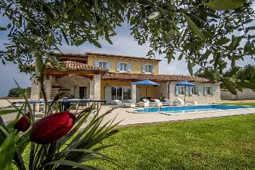 Family Villa with Pool in Krnica Countryside