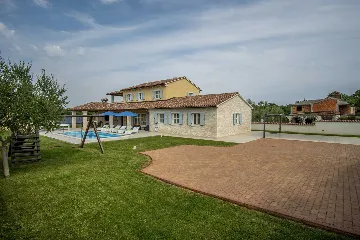 Family Villa with Pool in Krnica Countryside