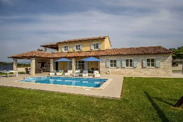 Family Villa with Pool in Krnica Countryside