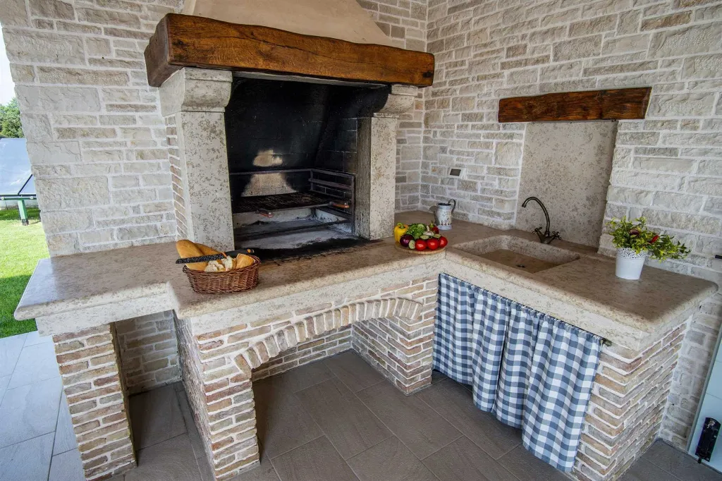 Family Villa with Pool in Krnica Countryside
