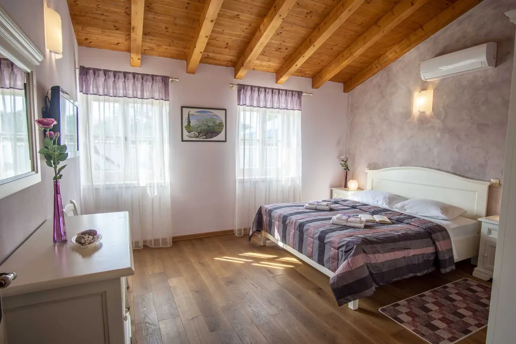 Family Villa with Pool in Krnica Countryside