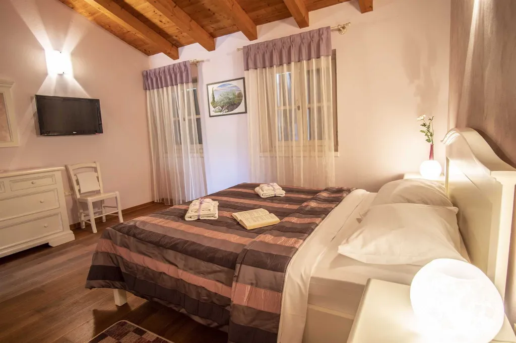 Family Villa with Pool in Krnica Countryside