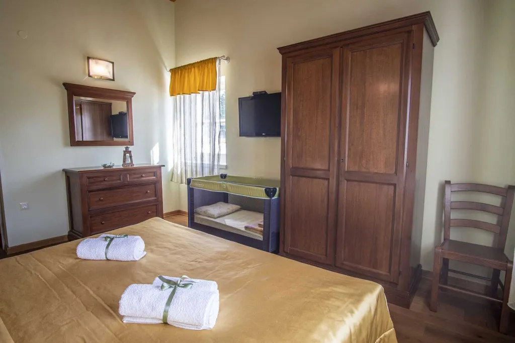 Family Villa with Pool in Krnica Countryside