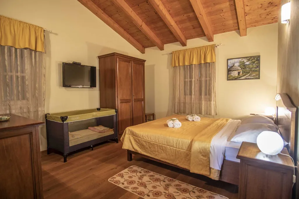Family Villa with Pool in Krnica Countryside