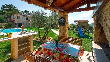 Spacious Villa with Garden and Pool in Opatija