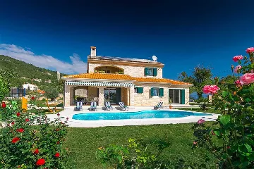 Spacious Villa with Garden and Pool in Opatija