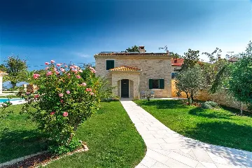 Spacious Villa with Garden and Pool in Opatija