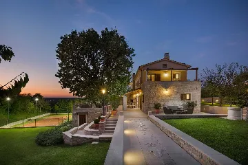 Spacious Villa with Pool and Tennis Court in Labin