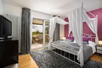 Spacious Villa with Pool and Tennis Court in Labin