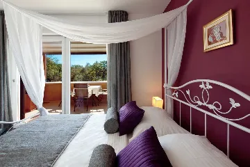 Spacious Villa with Pool and Tennis Court in Labin