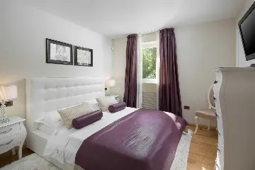 Spacious Villa with Pool and Tennis Court in Labin