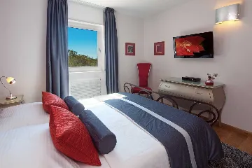 Spacious Villa with Pool and Tennis Court in Labin