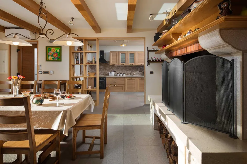 Spacious Villa with Pool and Tennis Court in Labin
