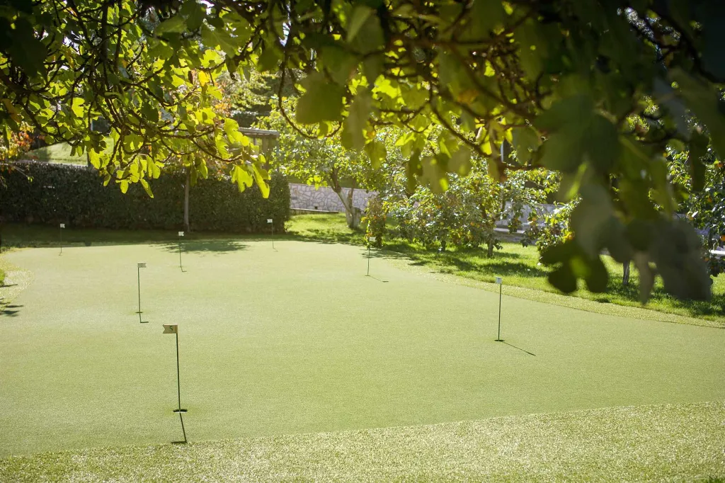 Spacious Villa with Pool and Tennis Court in Labin