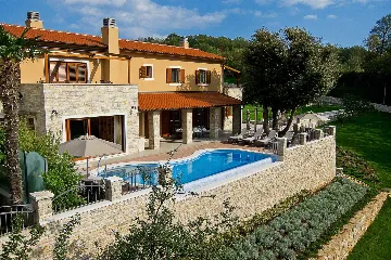 Spacious Villa with Pool and Tennis Court in Labin