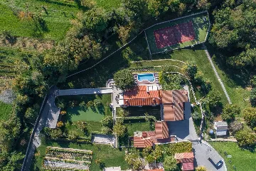 Spacious Villa with Pool and Tennis Court in Labin