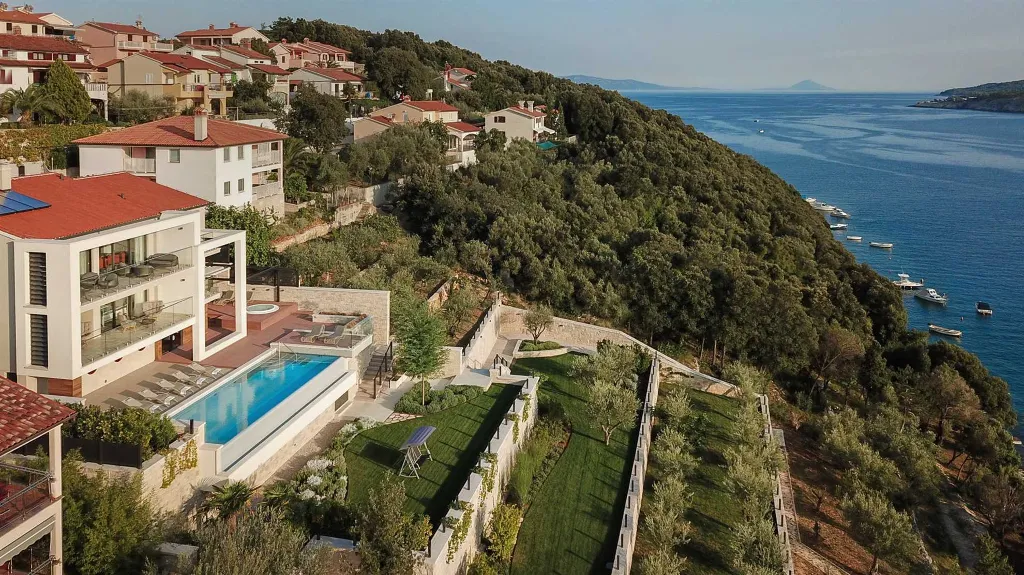 Private Seafront Villa with Pool in Labin