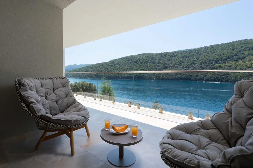Private Seafront Villa with Pool in Labin