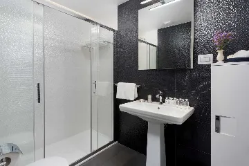 Private Seafront Villa with Pool in Labin