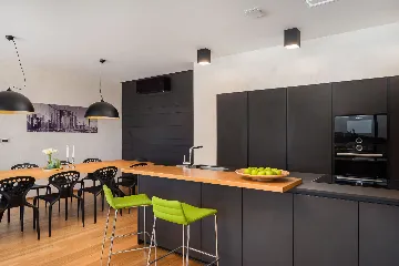 Modern 6-Bedroom Villa with Pool near Vodnjan