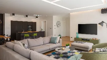 Modern 6-Bedroom Villa with Pool near Vodnjan