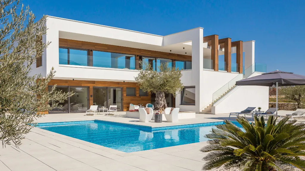 Contemporary Villa Retreat with Pool in Vodnjan