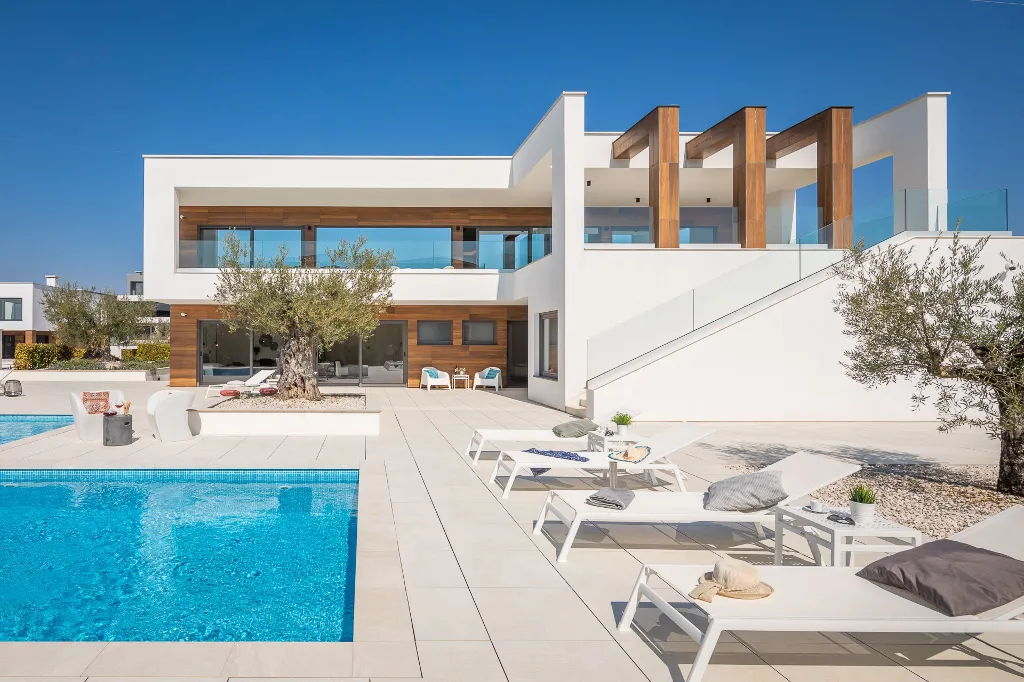 Contemporary Villa Retreat with Pool in Vodnjan