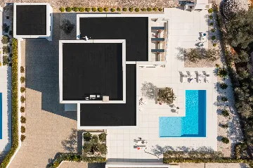 Contemporary Villa Retreat with Pool in Vodnjan