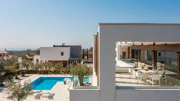 Contemporary Villa Retreat with Pool in Vodnjan