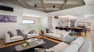 Contemporary Villa Retreat with Pool in Vodnjan