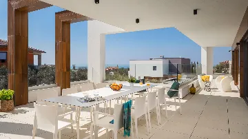 Contemporary Villa Retreat with Pool in Vodnjan