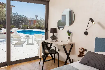 Contemporary Villa Retreat with Pool in Vodnjan