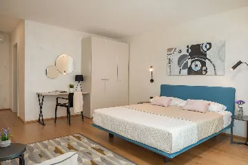 Contemporary Villa Retreat with Pool in Vodnjan