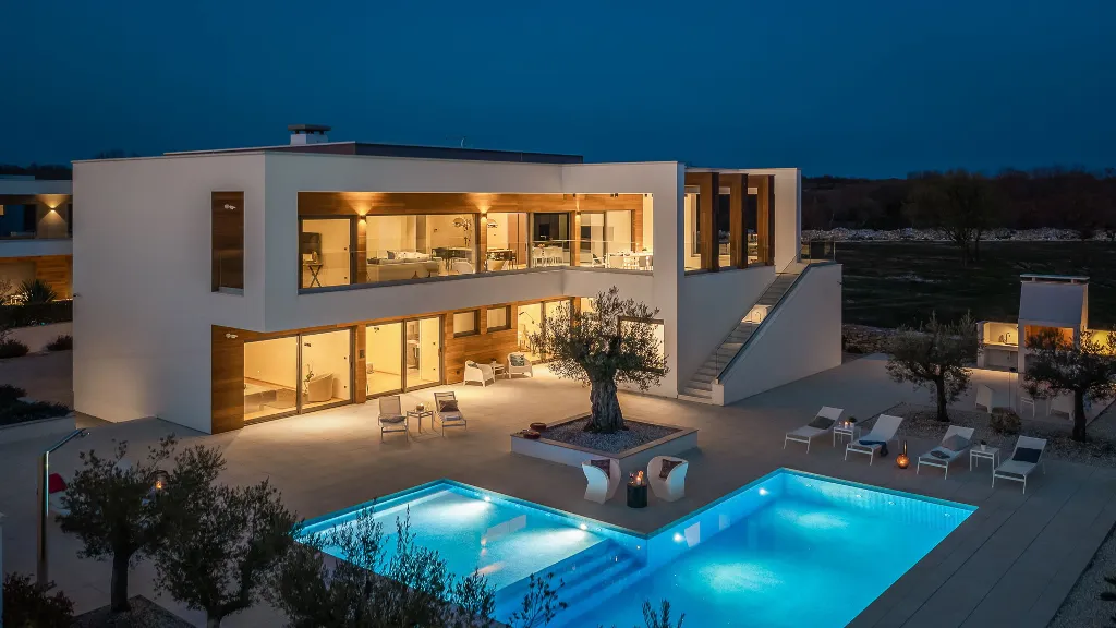 Contemporary Villa Retreat with Pool in Vodnjan