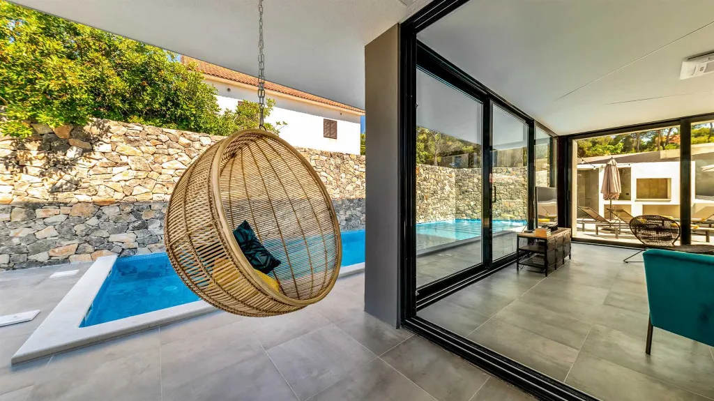 Contemporary Villa with Pool in Sutivan, Brac