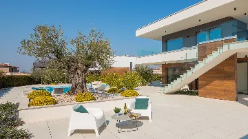 Modern Villa with Pool and Entertainment Room Vodnjan