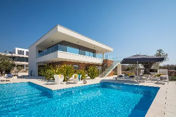 Modern Villa with Pool and Entertainment Room Vodnjan