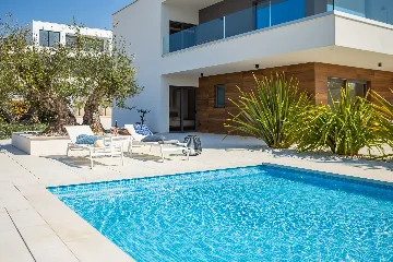 Modern Villa with Pool and Entertainment Room Vodnjan