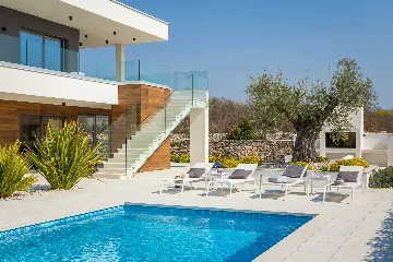 Modern Villa with Pool and Entertainment Room Vodnjan