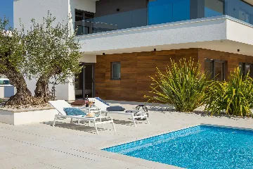 Modern Villa with Pool and Entertainment Room Vodnjan